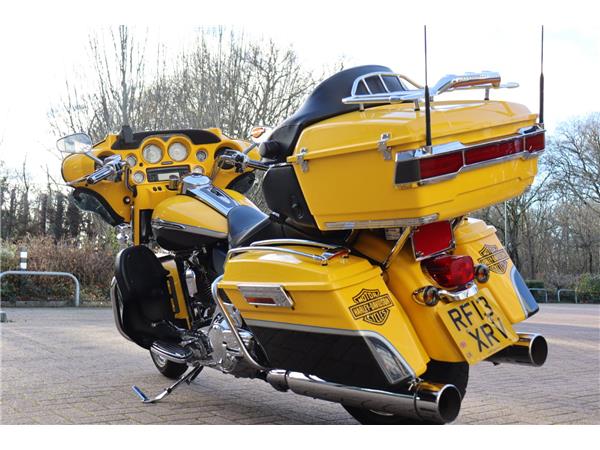 2013 HARLEY-DAVIDSON CVO FLHTCUSE7 SCREAMIN EAGLE ELECTRA GLIDE ULTRA CLASSIC