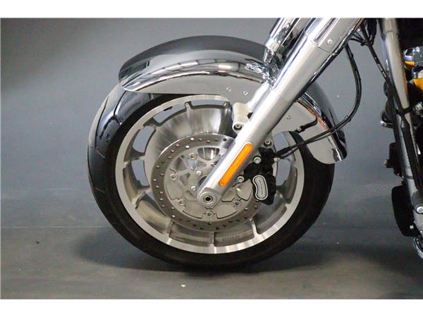 2025 HARLEY-DAVIDSON SOFTAIL FLFB FAT BOY