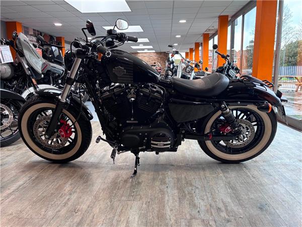 2016 HARLEY-DAVIDSON SPORTSTER XL1200X FORTY-EIGHT