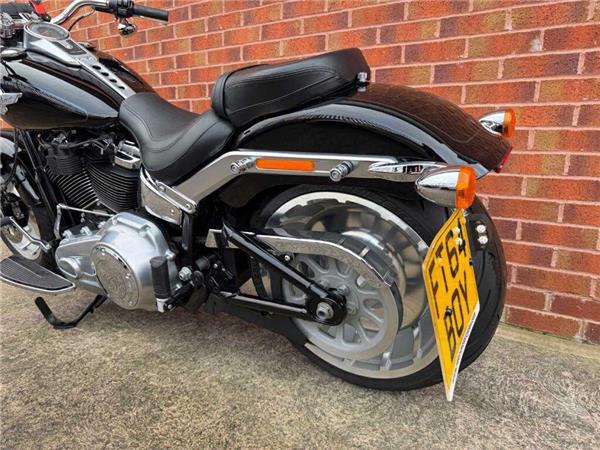 2017 Harley-Davidson Flfbs Fatboy 114 1868 18