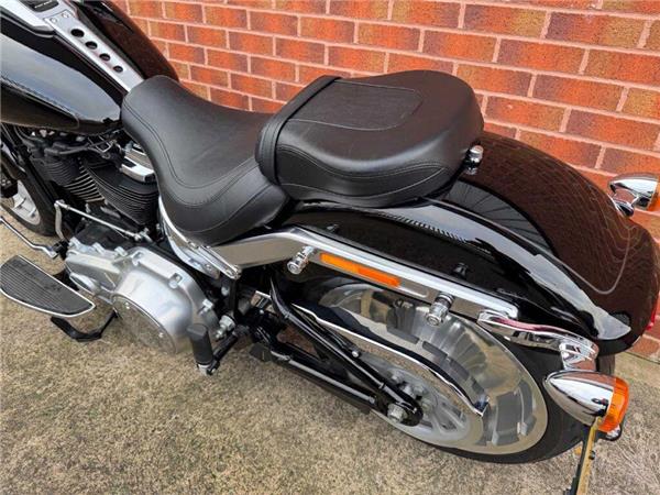 2017 Harley-Davidson Flfbs Fatboy 114 1868 18