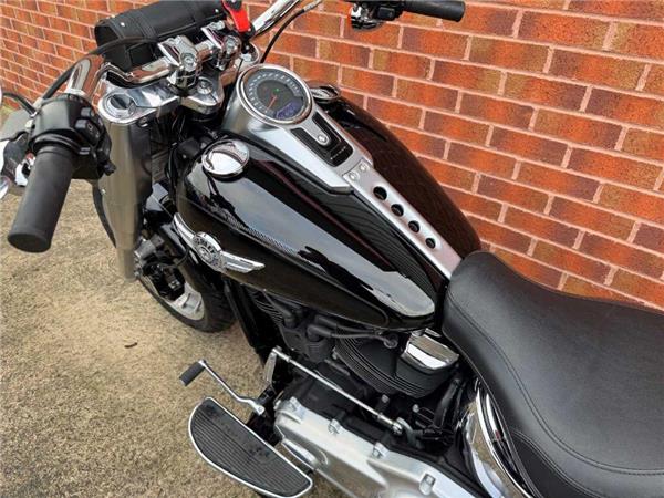 2017 Harley-Davidson Flfbs Fatboy 114 1868 18