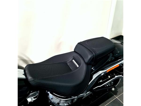 HARLEY-DAVIDSON BREAKOUT 117