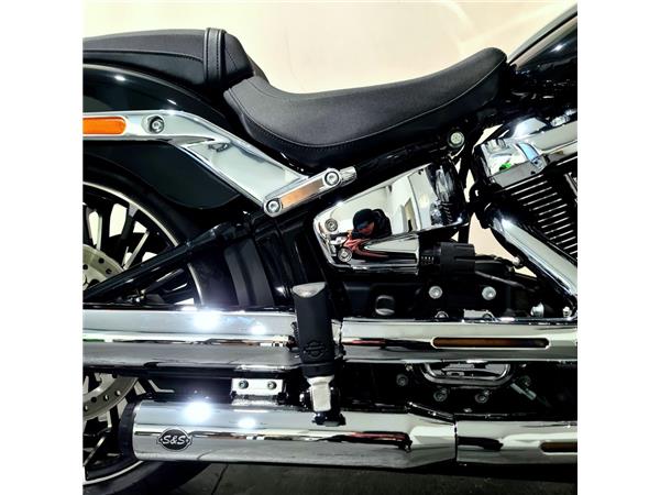 HARLEY-DAVIDSON BREAKOUT 117