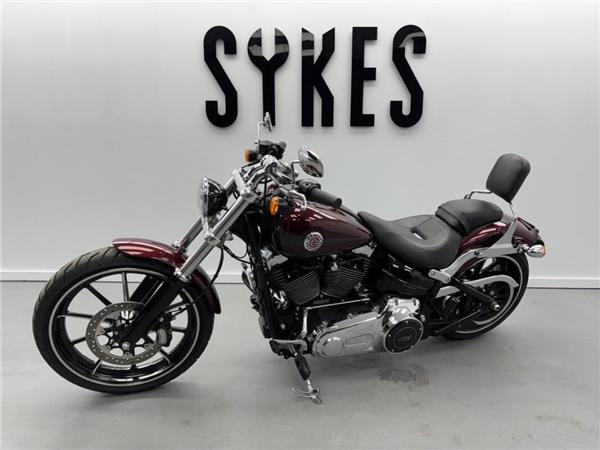 2015 Harley-Davidson Breakout