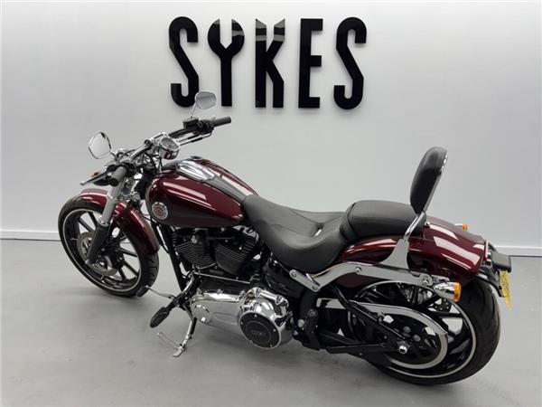 2015 Harley-Davidson Breakout