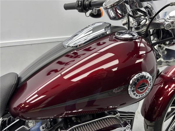 2015 Harley-Davidson Breakout