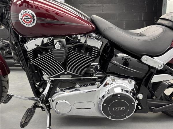 2015 Harley-Davidson Breakout