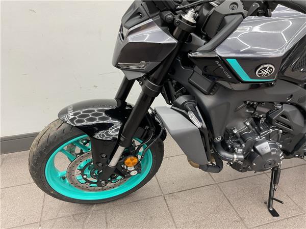 2025 YAMAHA MT-09 Y-AMT