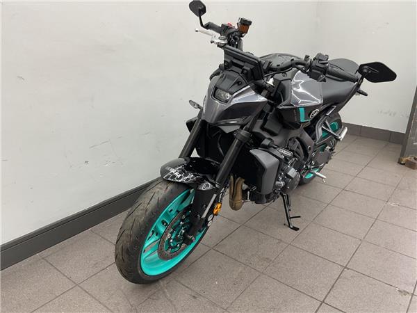 2025 YAMAHA MT-09 Y-AMT