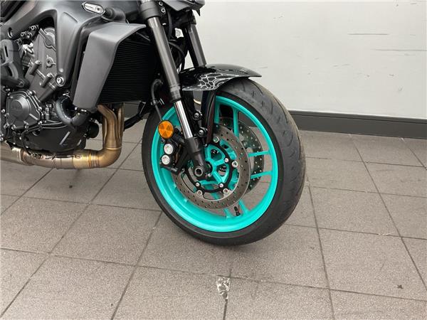 2025 YAMAHA MT-09 Y-AMT
