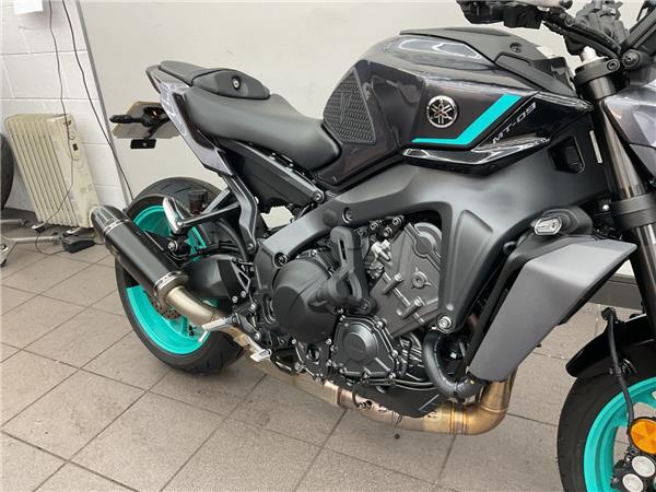 2025 YAMAHA MT-09 Y-AMT
