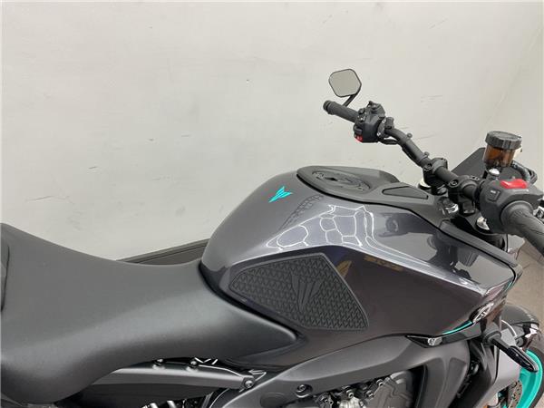 2025 YAMAHA MT-09 Y-AMT
