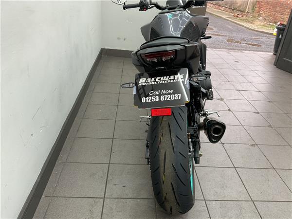 2025 YAMAHA MT-09 Y-AMT