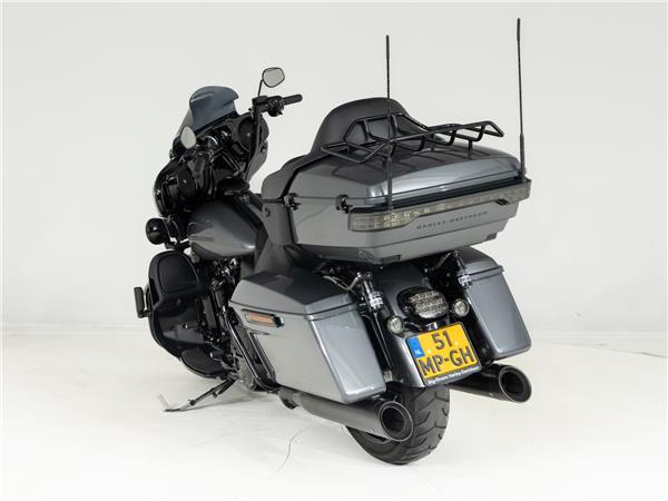 New Harley-Davidson FLHTK Ultra Limited Solid Colour Blacked out