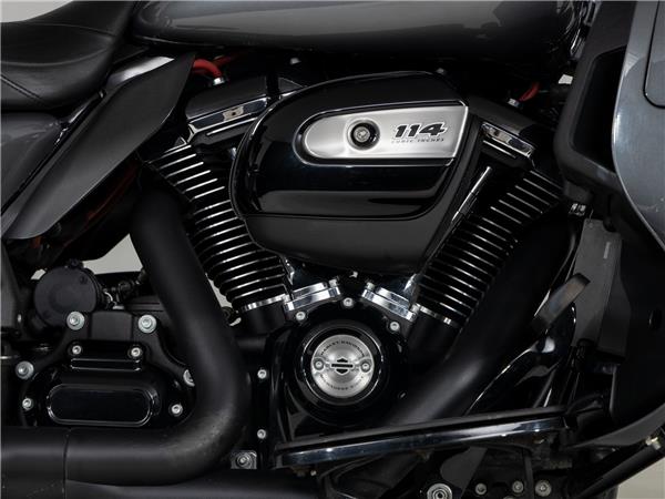 New Harley-Davidson FLHTK Ultra Limited Solid Colour Blacked out