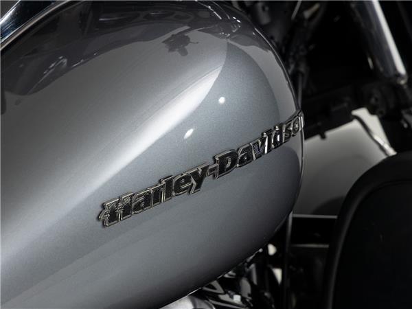 New Harley-Davidson FLHTK Ultra Limited Solid Colour Blacked out