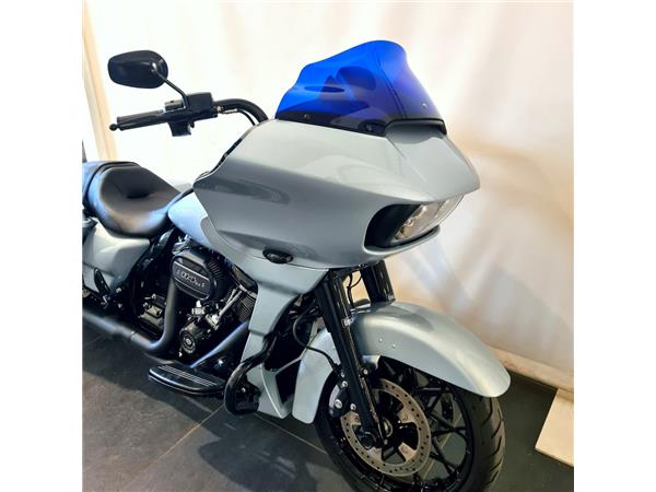 HARLEY-DAVIDSON ROAD GLIDE