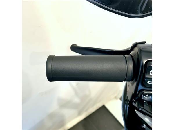 HARLEY-DAVIDSON ROAD GLIDE