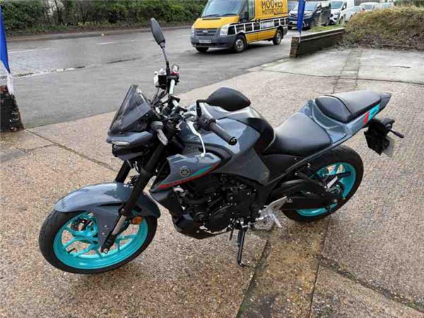 2025 Yamaha MT-03 GREY