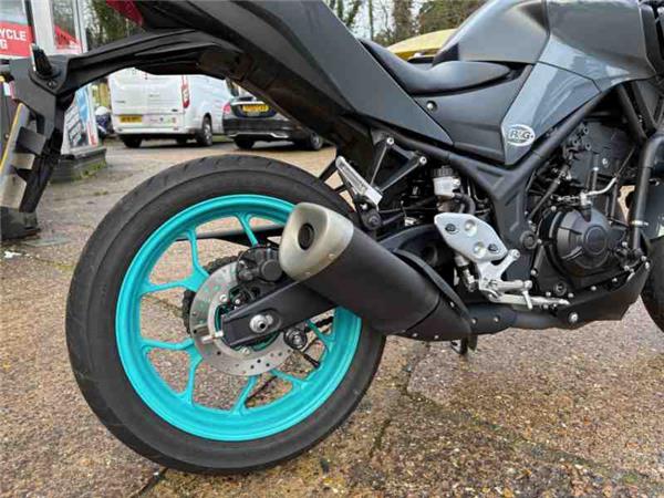 2025 Yamaha MT-03 GREY