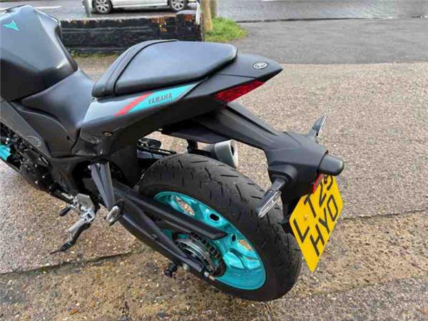 2025 Yamaha MT-03 GREY