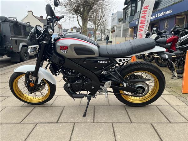 2025 Yamaha XSR125