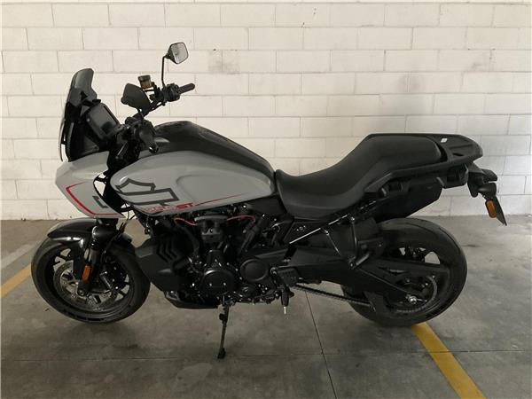 2025 Pan America 1250 ST