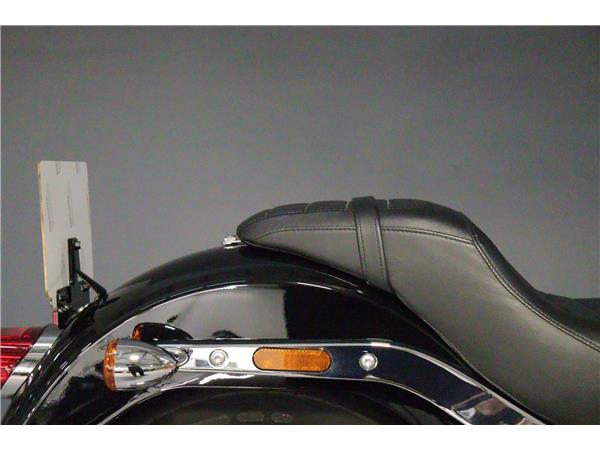 2019 HARLEY-DAVIDSON SOFTAIL FXLR LOWRIDER