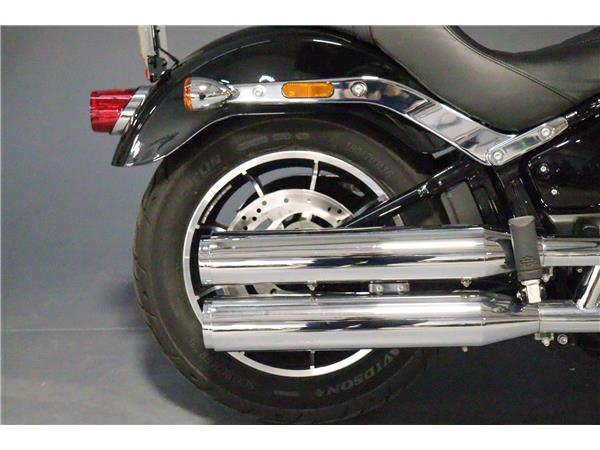 2019 HARLEY-DAVIDSON SOFTAIL FXLR LOWRIDER