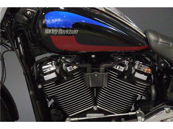 2019 HARLEY-DAVIDSON SOFTAIL FXLR LOWRIDER