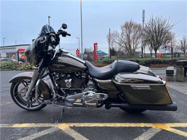 2016 HARLEY-DAVIDSON TOURING FLHX STREET GLIDE
