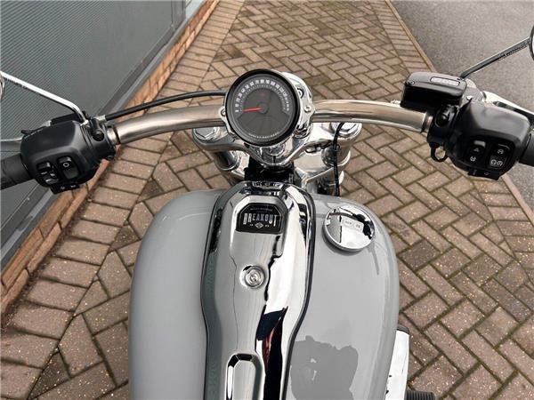 2025 HARLEY-DAVIDSON Softail