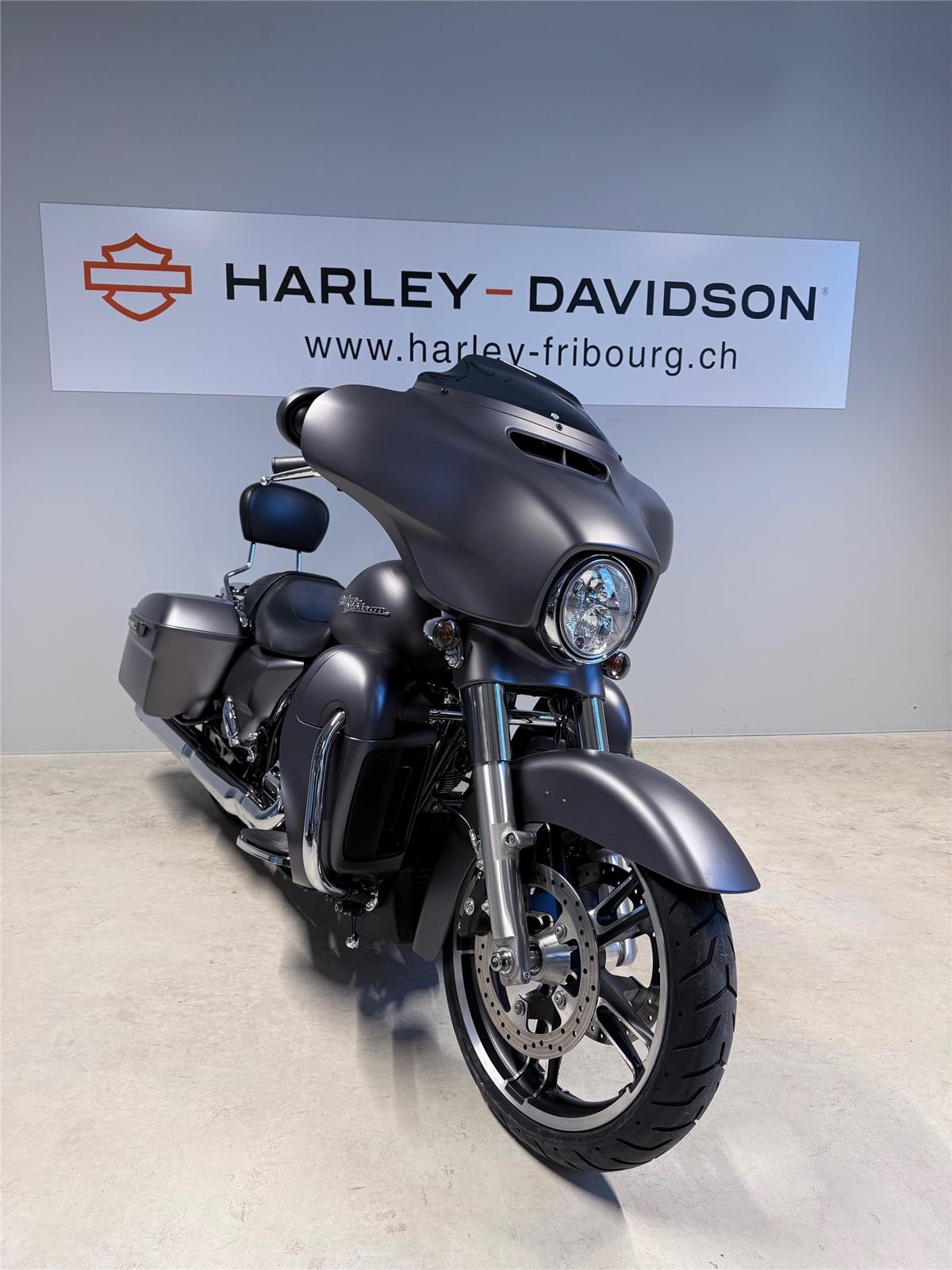 2017 harley-davidson FLHXS Street Glide Special 107 ABS