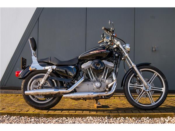 2007 Harley-Davidson Sportster 883 Custom