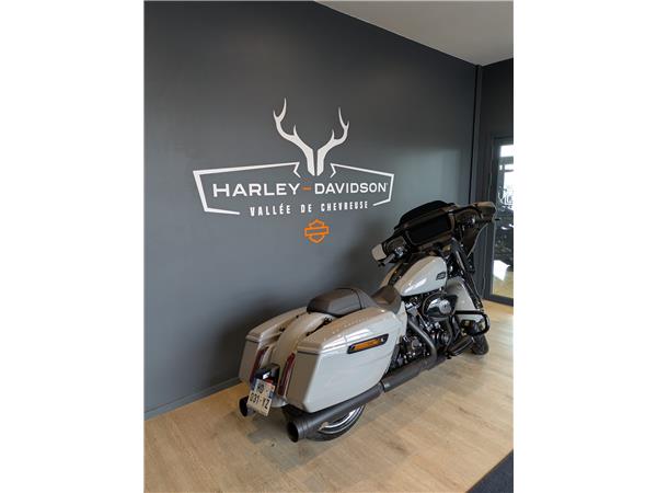 2025 HARLEY-DAVIDSON STREET GLIDE