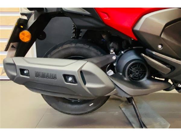 New Yamaha RAYZR RED