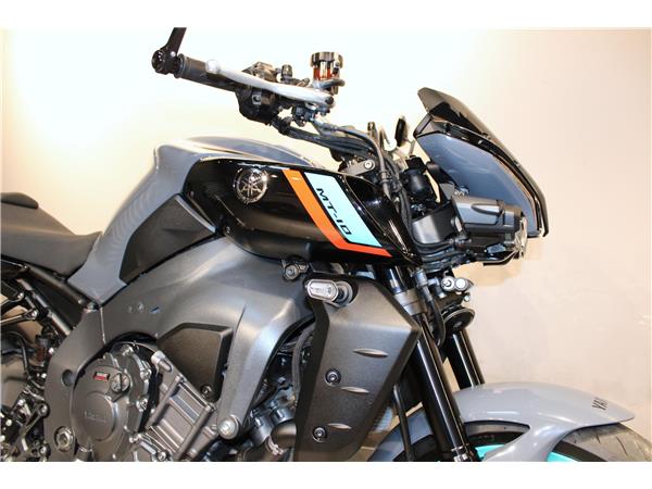 YAMAHA MT-10