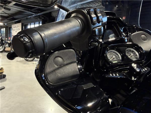 2021 HARLEY-DAVIDSON ROAD GLIDE