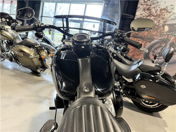 2021 HARLEY-DAVIDSON SLIM