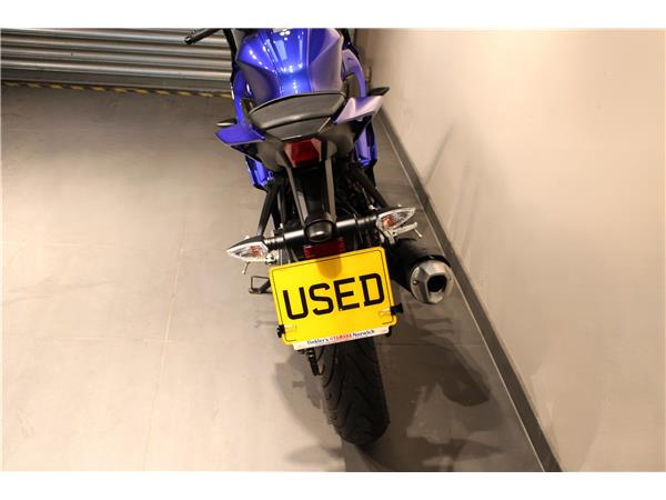 YAMAHA R125