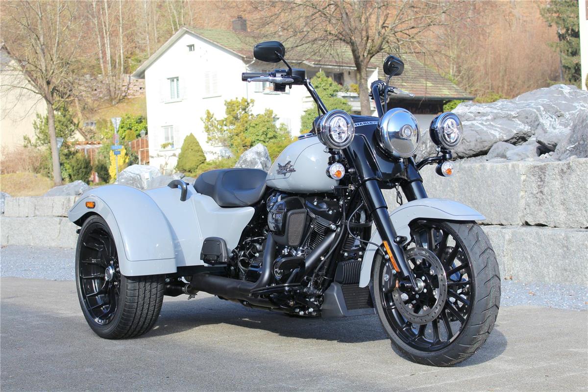 2025 harley-davidson FLRT Freewheeeler