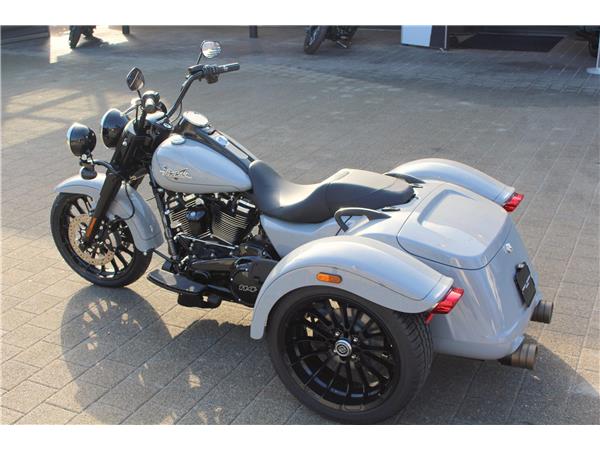 2025 harley-davidson FLRT Freewheeeler