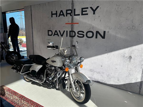 2017 harley-davidson FLHRC 1745 Road King Classic 107