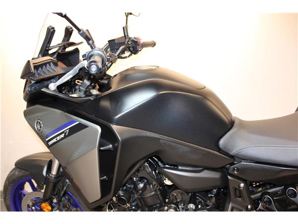 YAMAHA TRACER 7