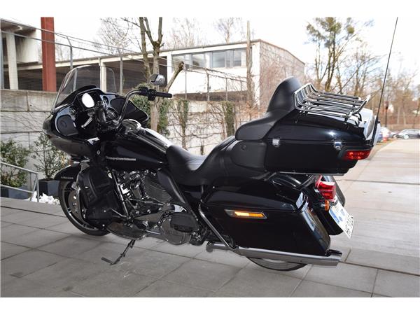 FLTRK Road Glide Limited