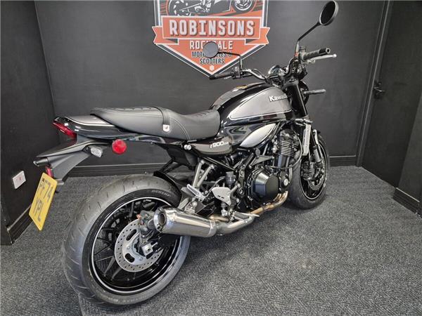 2024 Kawasaki Z900 RS