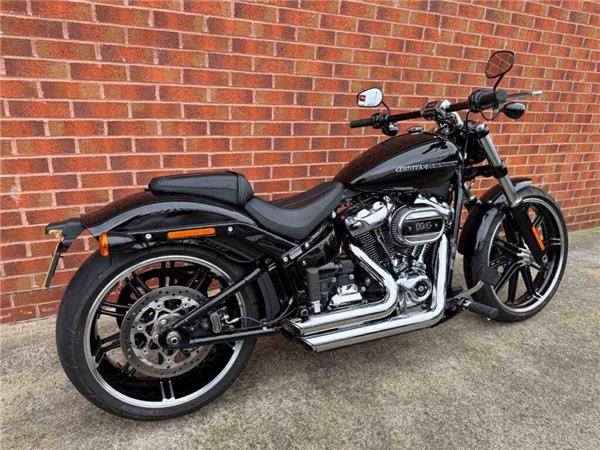 2021 Harley-Davidson Fxbrs Breakout 114 1868 2