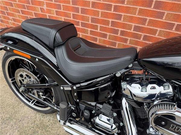 2021 Harley-Davidson Fxbrs Breakout 114 1868 2