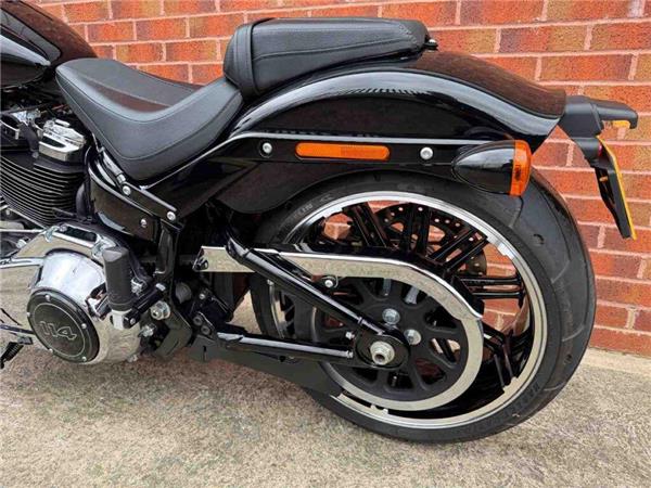 2021 Harley-Davidson Fxbrs Breakout 114 1868 2